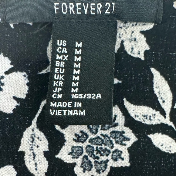 Black & Cream Floral Kimono Forever 21 Size Medium - Picture 6 of 8